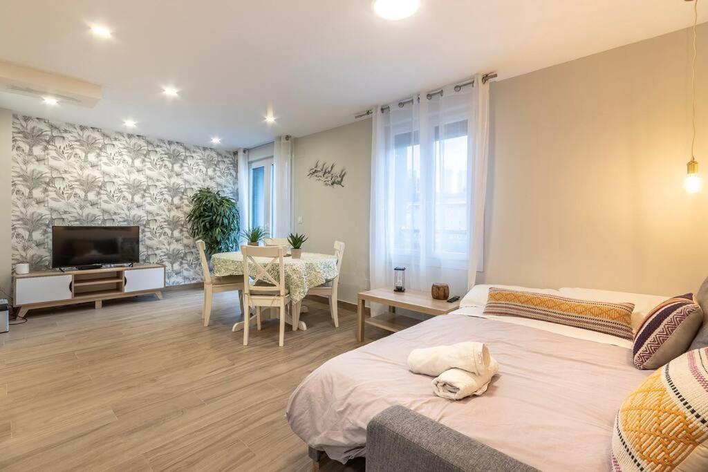 Apartamento El Toison 12 Parking Gratis-6 Pax Centro Historico Bilbao Exterior foto